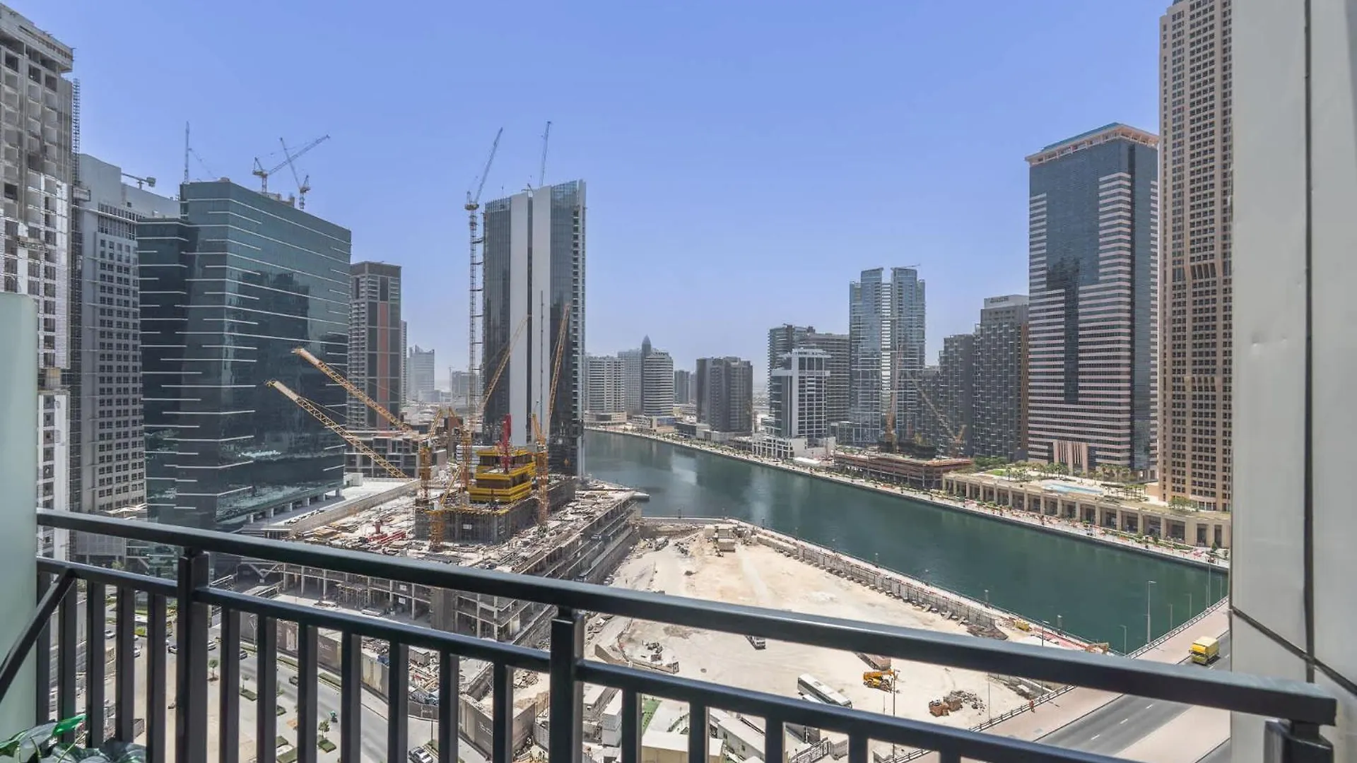 Modern 1 Bed In Zada Tower With Balcony - Sleeps 2 Apartment Dubai 0*,