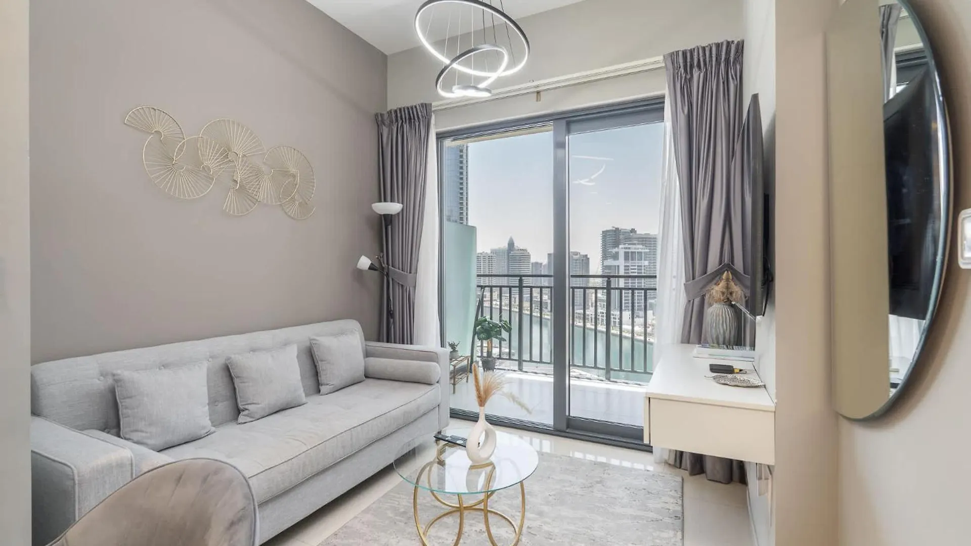 Modern 1 Bed In Zada Tower With Balcony - Sleeps 2 Apartment Dubai