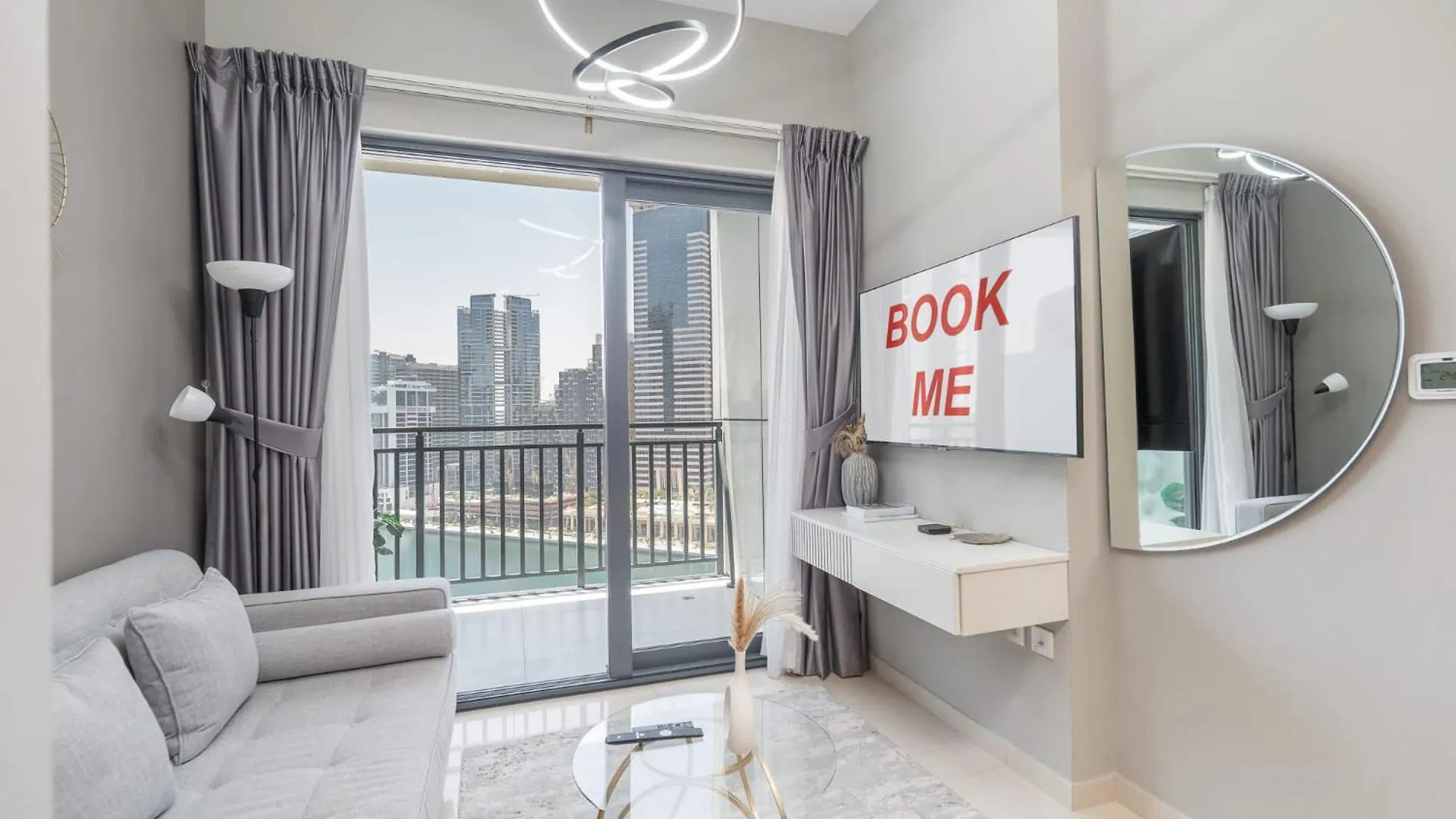 Modern 1 Bed In Zada Tower With Balcony - Sleeps 2 Apartment Dubai